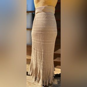 Crochet skirt in cream .New.